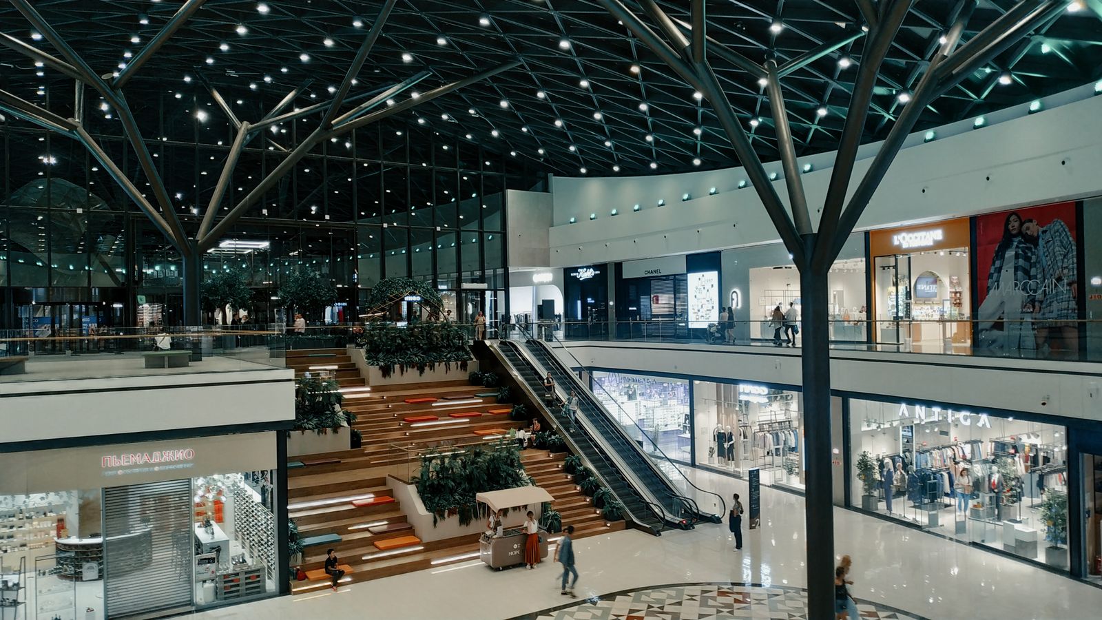 Baldwin Park, Florida — Shopping