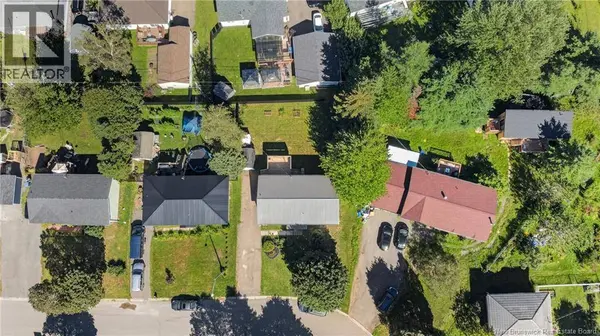 22 Pembroke Crescent, Riverview, NB E1B3Z8