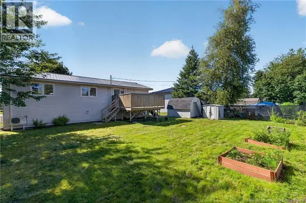 22 Pembroke Crescent, Riverview, NB E1B3Z8