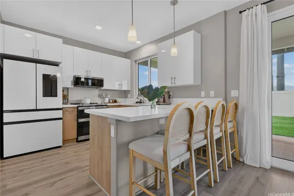 94-1544 Moleokekoa ST, Waipahu, HI 96797
