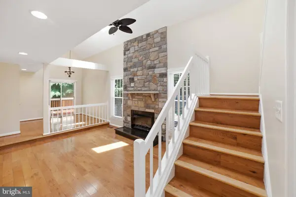 15232 LARKSPUR LN, Dumfries, VA 22025