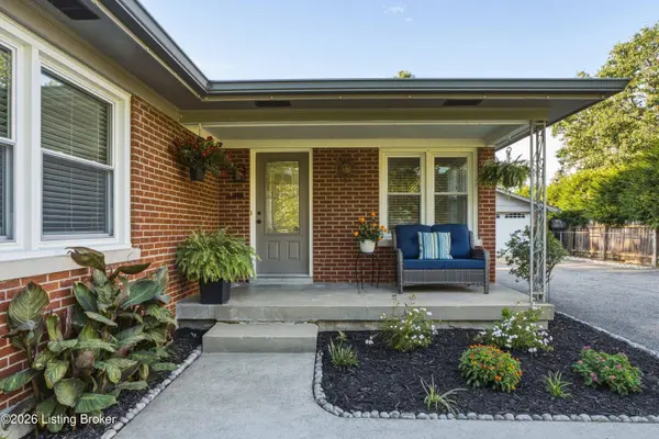 8811 Waltlee Rd, Louisville, KY 40291