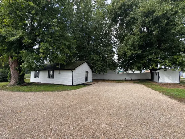 60 W Poston RD, Martinsville, IN 46151