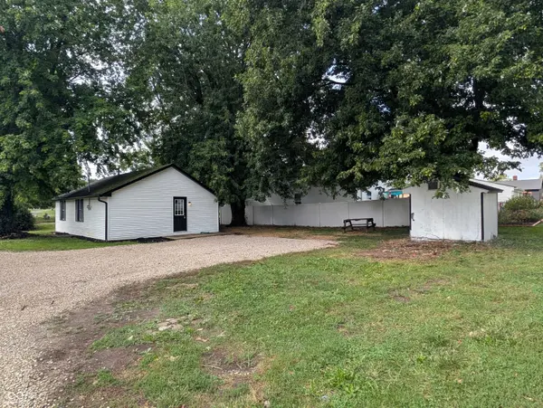 60 W Poston RD, Martinsville, IN 46151