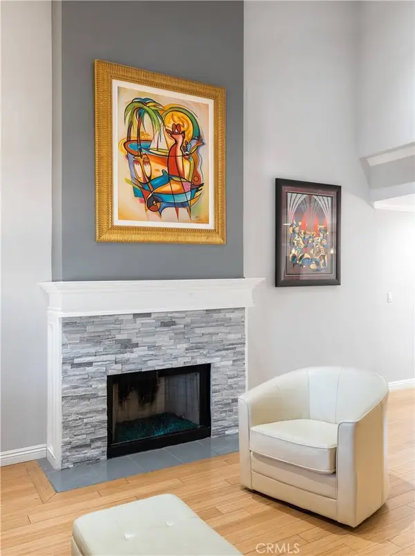 6301 Yarmouth AVE, Encino, CA 91316