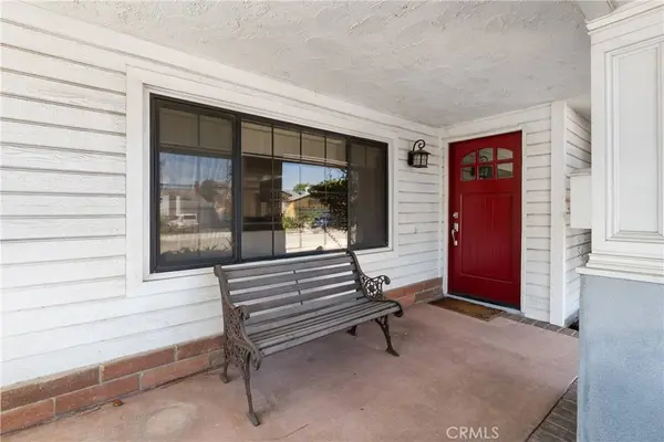 6301 Yarmouth AVE, Encino, CA 91316