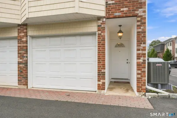 1611 Washington Boulevard #35, Stamford, CT 06902
