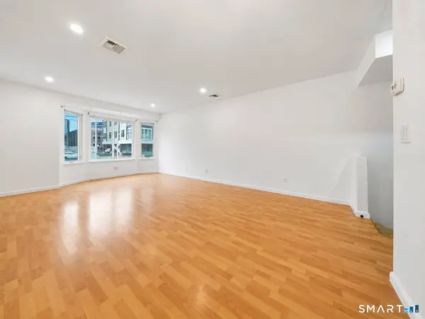 1611 Washington Boulevard #35, Stamford, CT 06902