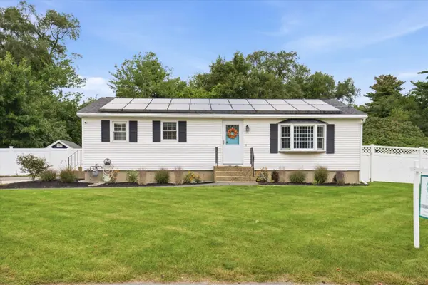 14 Bloomingdale DR, Nashua, NH 03064