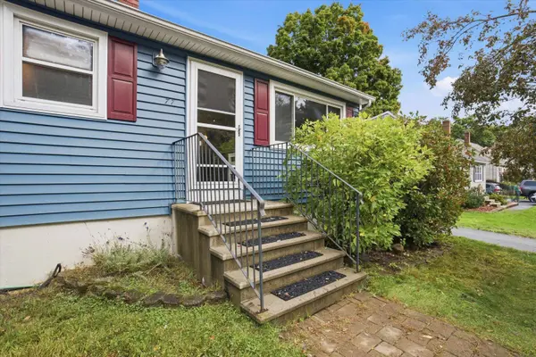 77 Coburn ST, Manchester, NH 03102