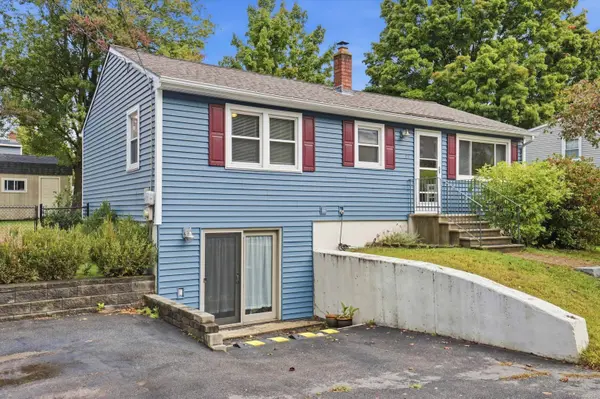 77 Coburn ST, Manchester, NH 03102