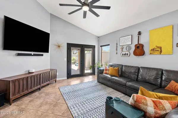 6441 W Wenden Way, Tucson, AZ 85743