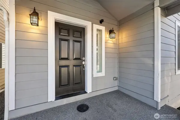 9508 133rd ST E, Puyallup, WA 98373