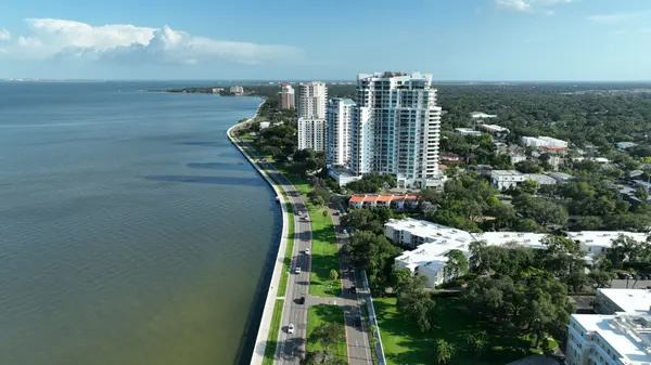 feature image of Buying an Investment Property in Tampa Bay: 9 Questions to Ask Before You Make an Offer