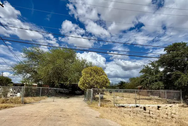 1552 Orquidia Ln, Rio Bravo, TX 78046