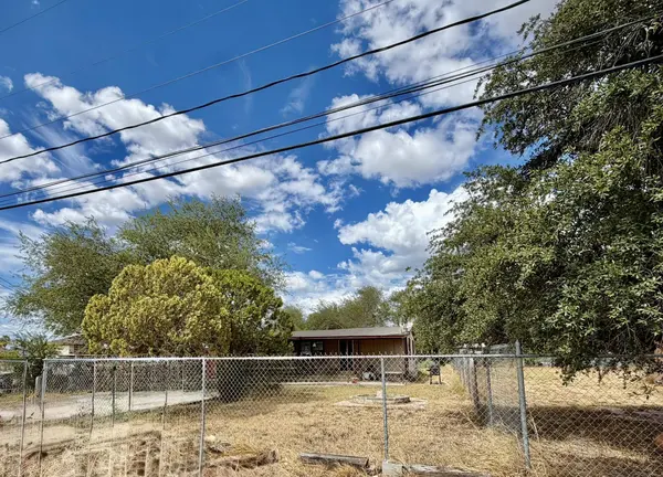 1552 Orquidia Ln, Rio Bravo, TX 78046