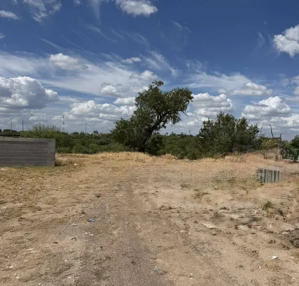 380 Riverhill Loop, Laredo, TX 78046