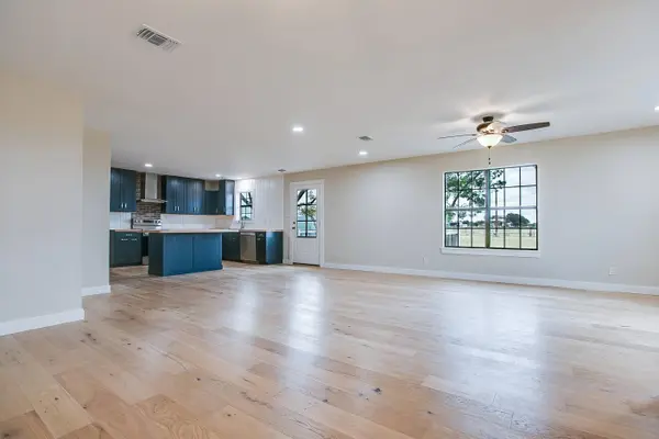 8121 S Ratliff RD, San Angelo, TX 76904