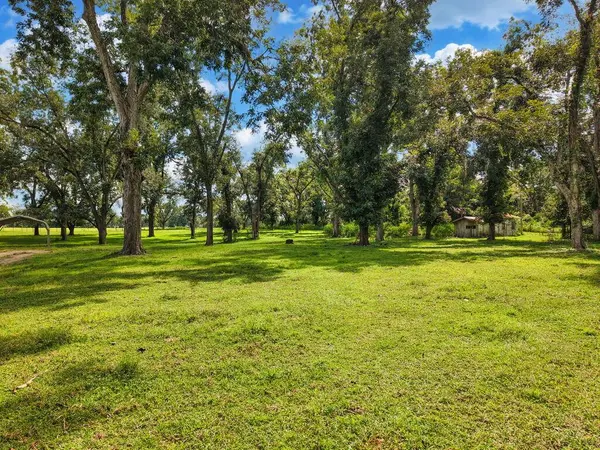 4250 120th St, Chiefland, FL 32626