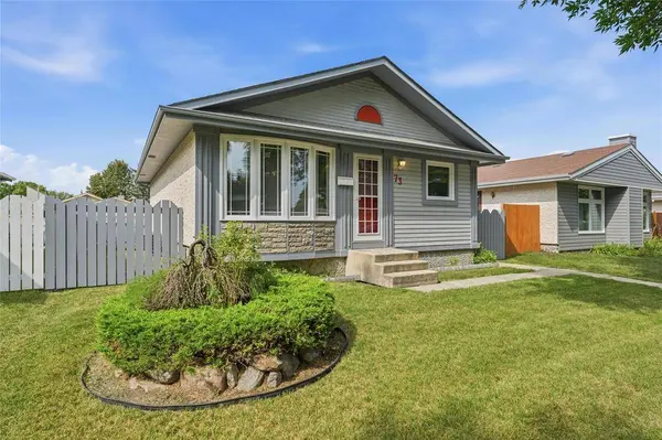73 Garton AVE, Winnipeg, MB R2R 1X1