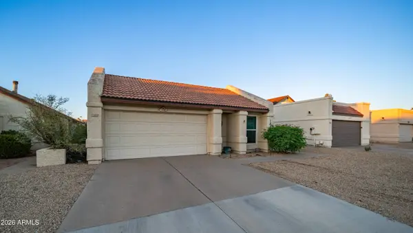 1206 W ESTRELLA Drive, Chandler, AZ 85224