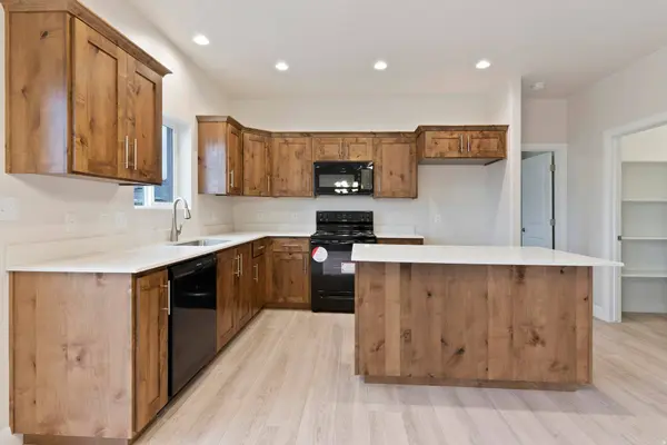 1738 S WINDSONG DR #SR 358, Santaquin, UT 84655