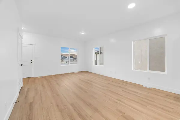 1681 S SAGEBERRY DR #SR 344, Santaquin, UT 84655