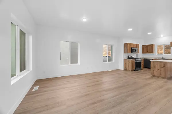 1681 S SAGEBERRY DR #SR 344, Santaquin, UT 84655