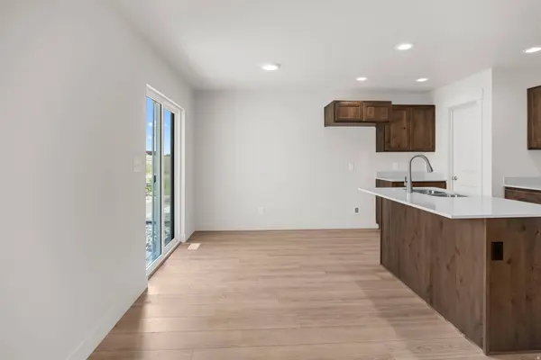 4015 S WOODLAND AVE W #MV 325, Mapleton, UT 84664