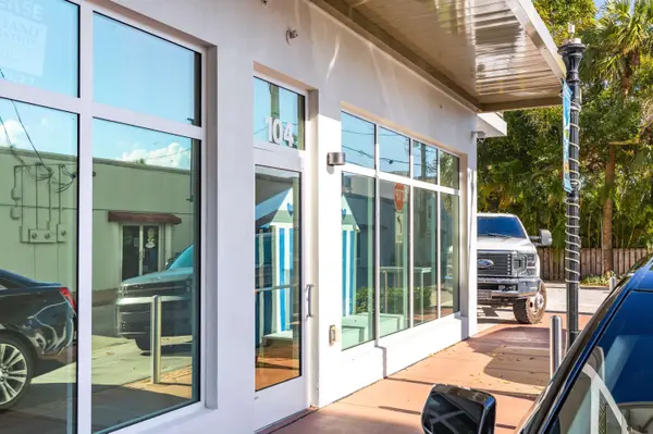 41 SW SEMINOLE ST #104, Stuart, FL 34994