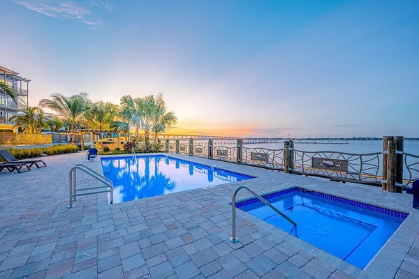 41 SW Seminole ST #410
