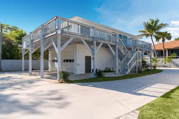 1712 NE Seahorse PL, Jensen Beach, FL 34957