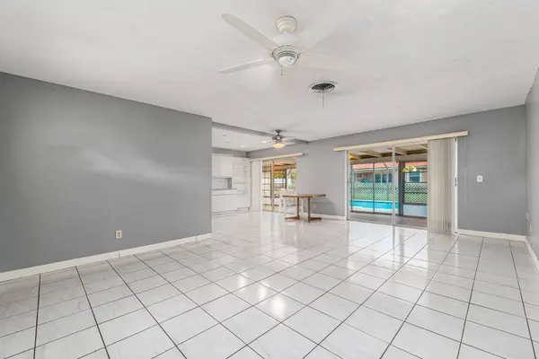 925 SE OSCEOLA ST, Stuart, FL 34994