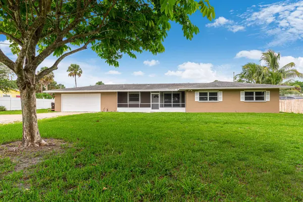 925 SE OSCEOLA ST