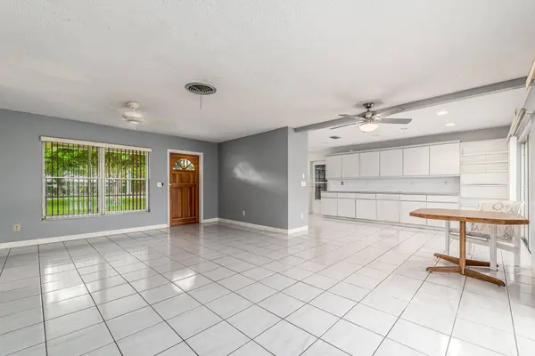 925 SE OSCEOLA ST, Stuart, FL 34994