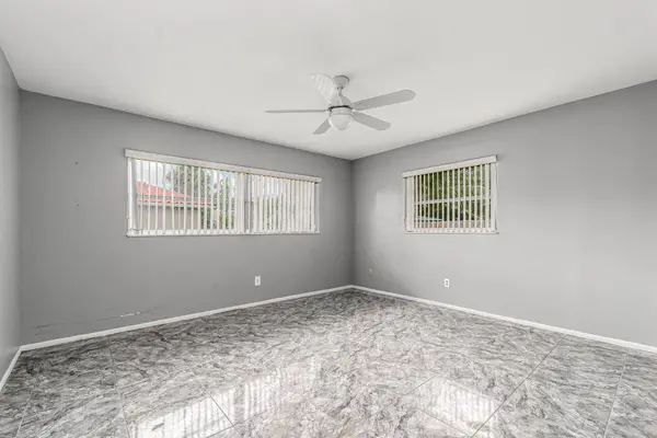 925 SE OSCEOLA ST, Stuart, FL 34994