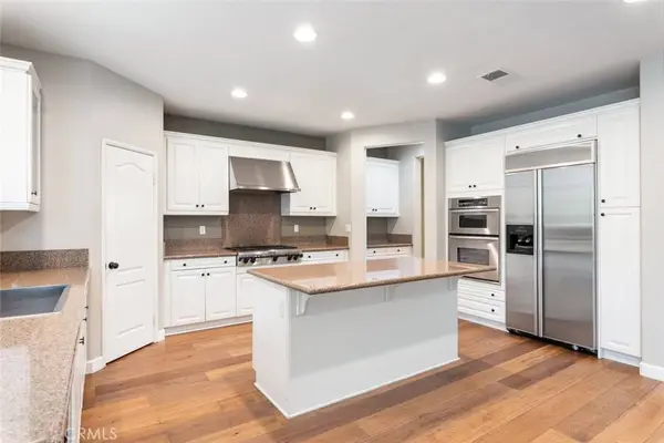 45000 Vine Cliff, Temecula, CA 92592