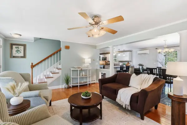 5 Jessie LN, Biddeford, ME 04005