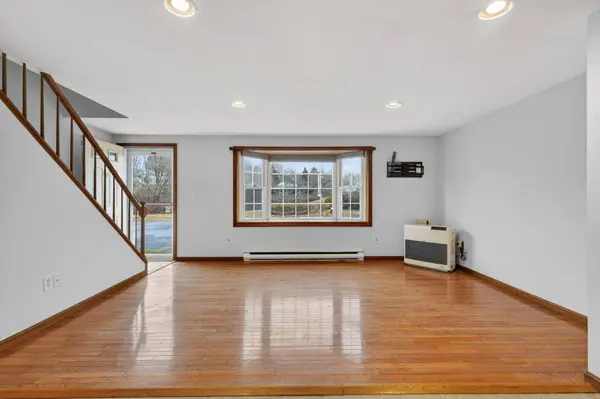 91 Western AVE #3, Biddeford, ME 04005