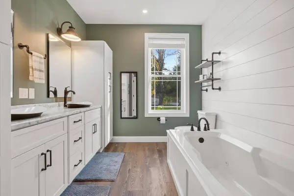 17 Wadlin RD, Biddeford, ME 04005
