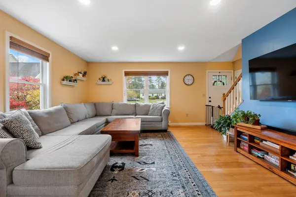 31 Saugus ST, Portland, ME 04103