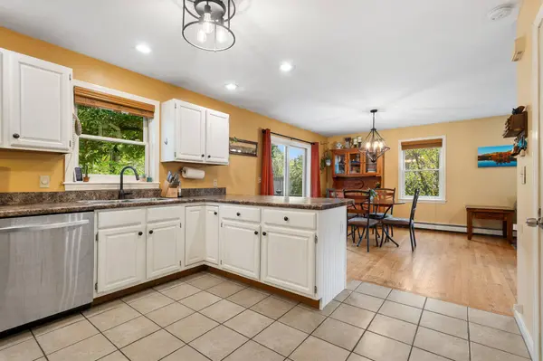31 Saugus ST, Portland, ME 04103