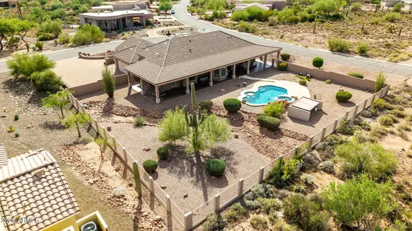 1111 S DEER RUN Court, Apache Junction, AZ 85119