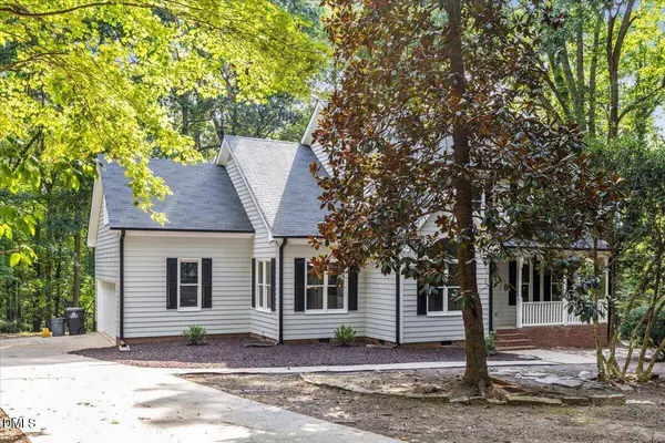 133 Light Falls DR, Wake Forest, NC 27587