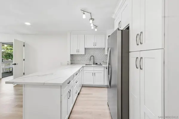 4600 Lamont St #204, San Diego, CA 92109