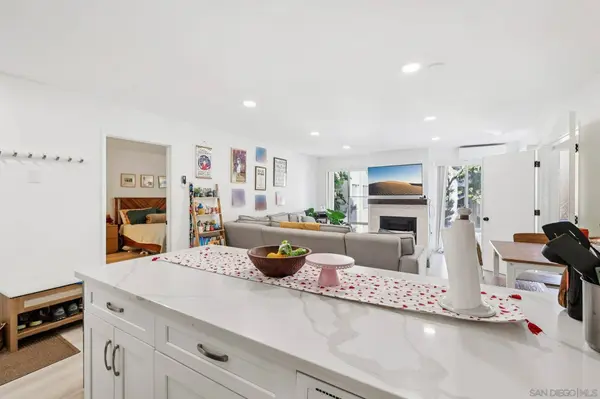 4600 Lamont St #204, San Diego, CA 92109