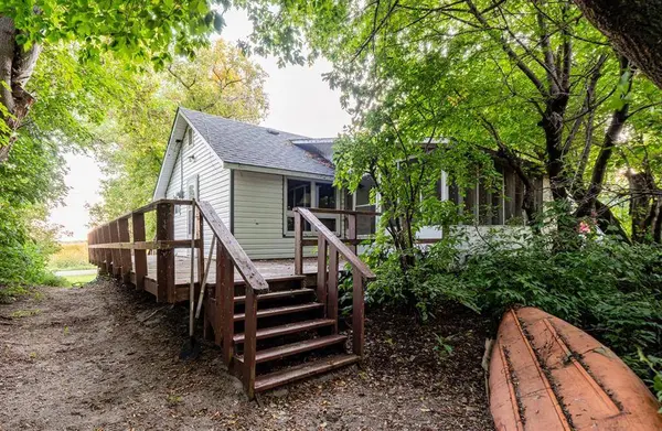315 Hackberry AVE, Delta Beach, MB R1N 3A1