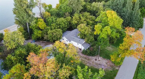 315 Hackberry AVE