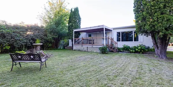 3 Alexander AVE, Portage La Prairie, MB R1N 3S5