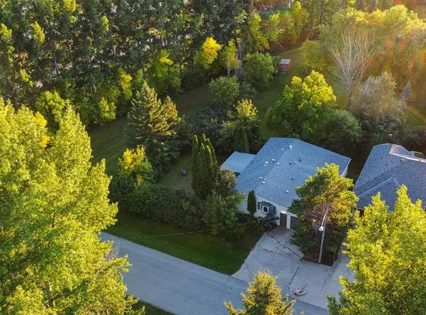 3 Alexander AVE, Portage La Prairie, MB R1N 3S5